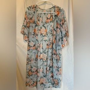 American Eagle Floral Kimono